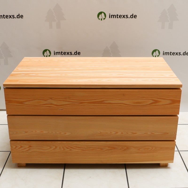 Hochbeet ohne Sichtschutz, aus Sibirischer Lärche, mit Pflanztrog, abnehmbare Abdeckleiste und mit Abdeckung, fertig montiert.