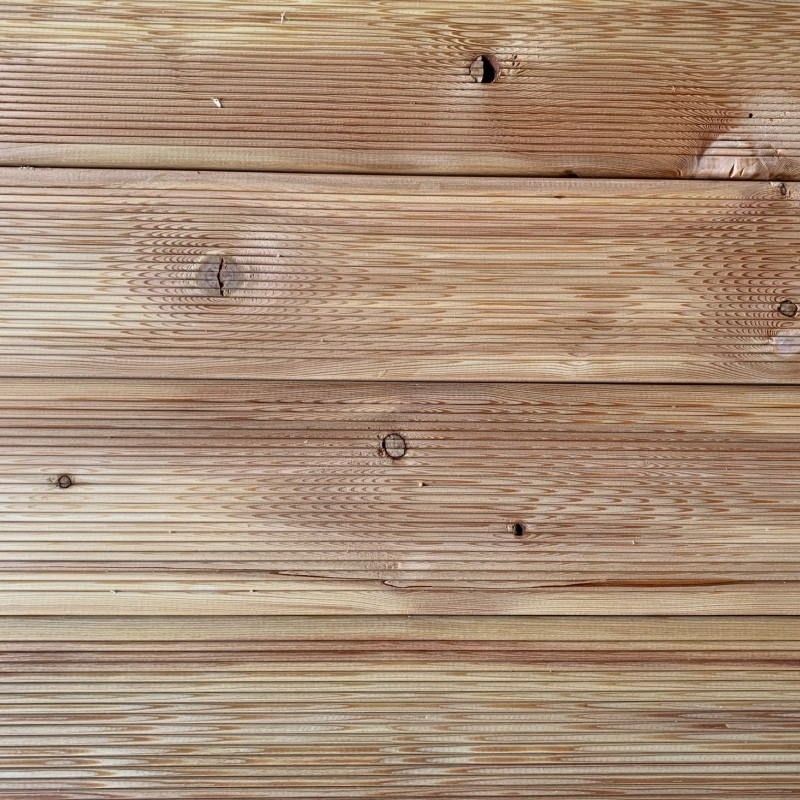 Terrassendielen geriffelt, 27 x 140 mm, C Sortierung.