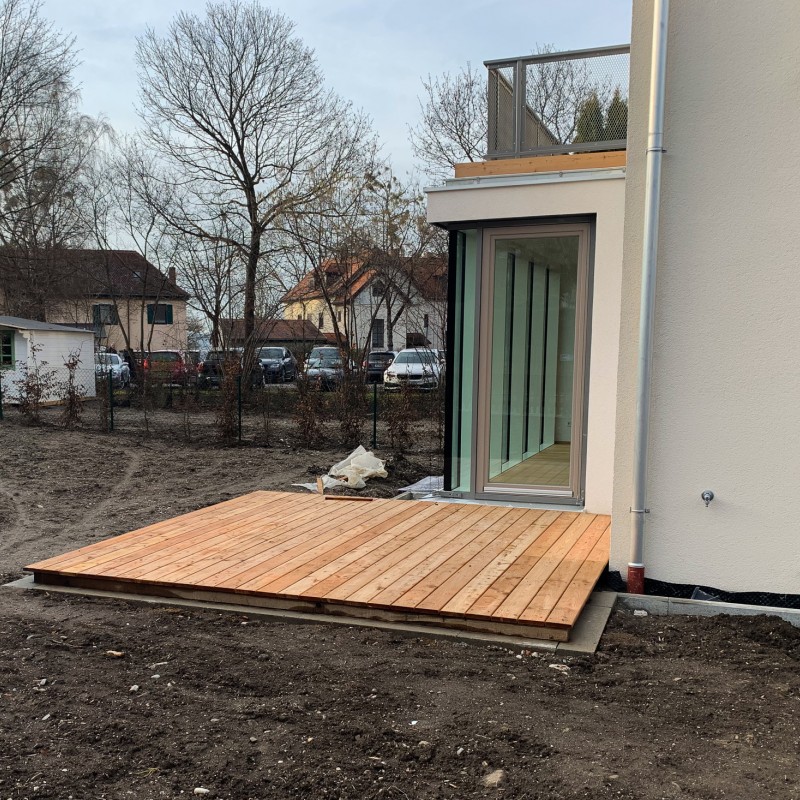 Bausatz Terrasse, Sibirische Lärche geriffelt, 27 x 140 mm, A/B Sortierung