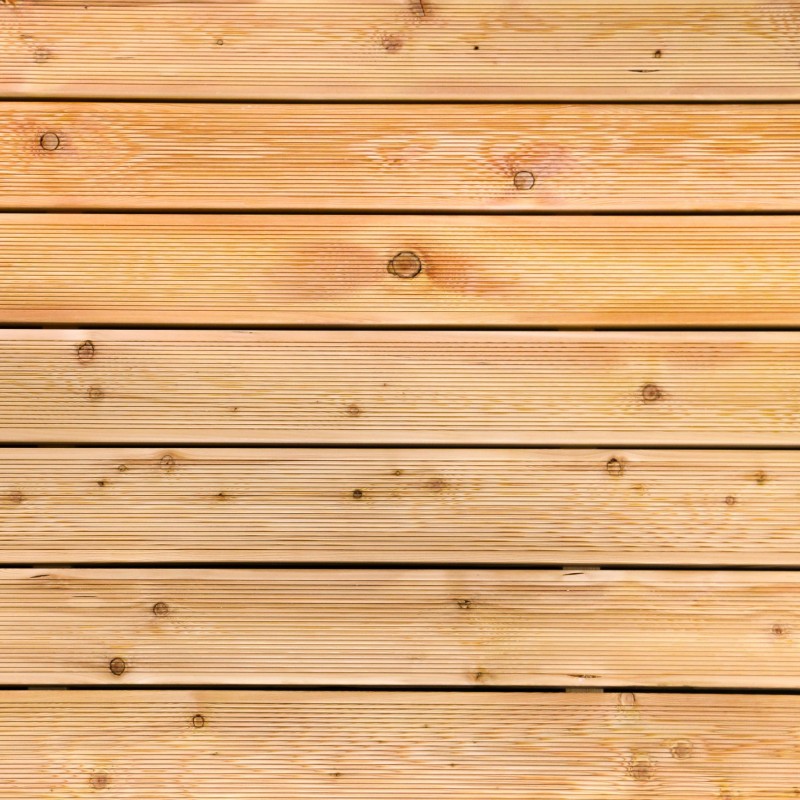 Terrassendielen geriffelt, 27 x 140 mm, B/C Sortierung.