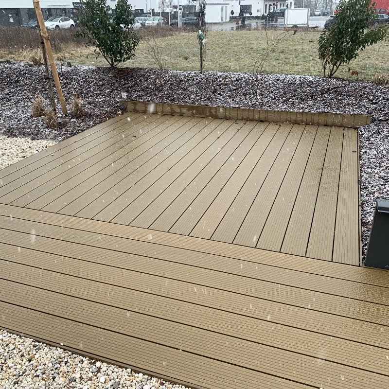 WPC Terrassendiele, Hohldiele, 24 x 146 mm, grob / fein, Dunkelbraun