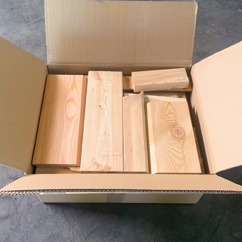 Restabschnitte aus Massivholz ca.13 - 17 kg oder ca.17 - 22 kg