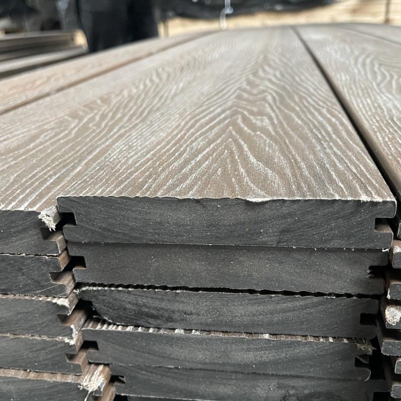 2.Wahl, WPC Premium Terrassendiele 2. Generation, Massiv, 23 x 140 mm, Wellenstruktur / glatt, Walnuss