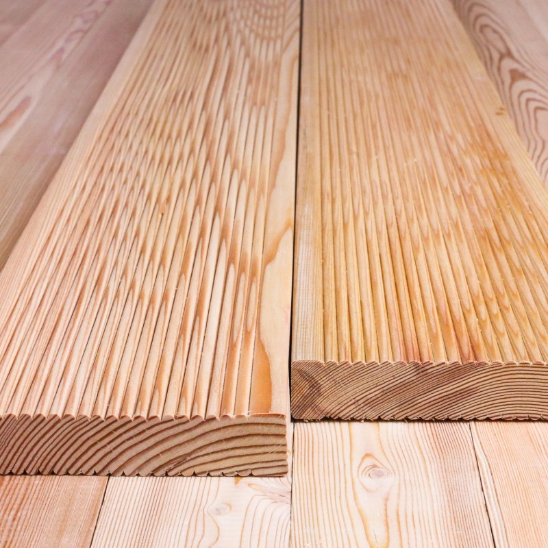 Bausatz Terrasse, Sibirische Lärche geriffelt, 27 x 140 mm, A/B Sortierung